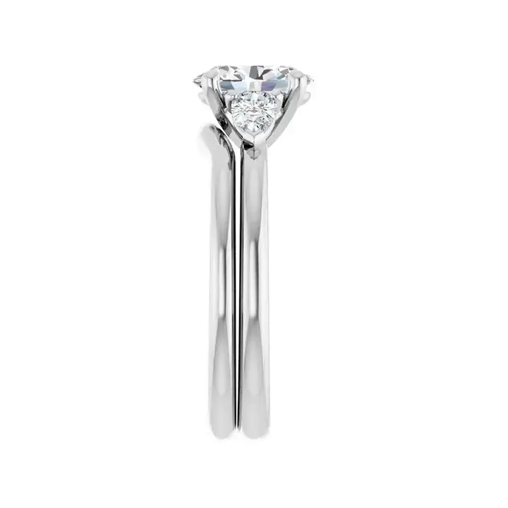 BUTTERCUP 18K White Gold Oval Lab Grown Diamond Engagement Ring - Image 7