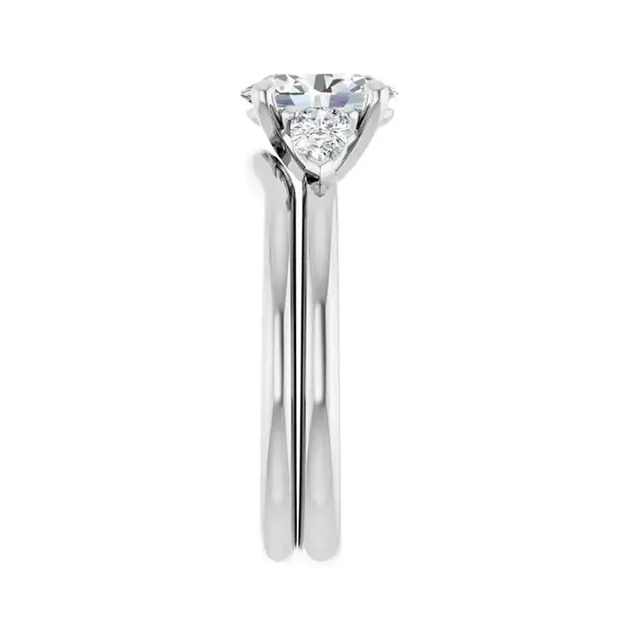 BUTTERCUP Platinum Oval Lab Grown Diamond Engagement Ring - Image 7