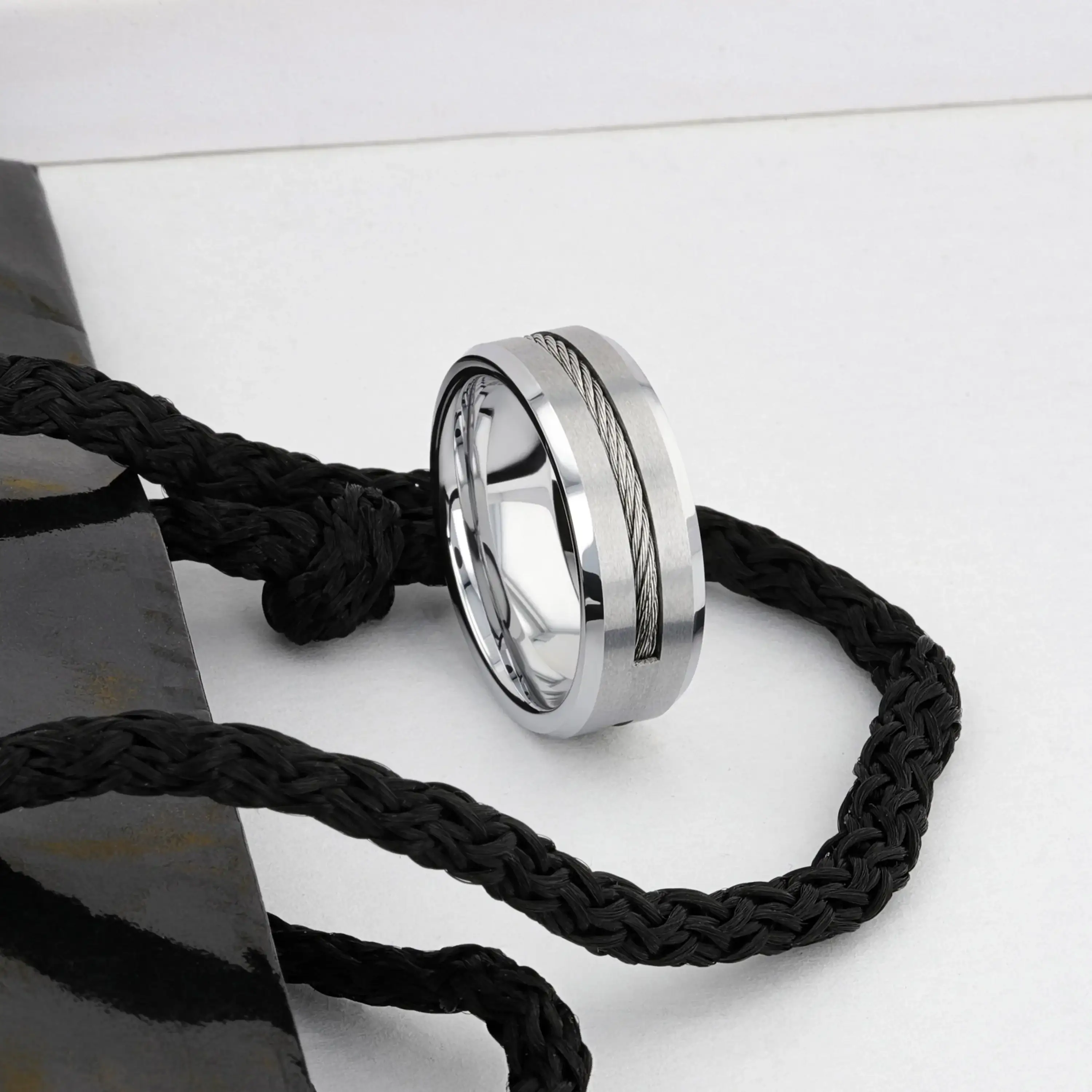LANNISTER Men’s Tungsten Flat Wedding Band with Steel Wire Cable Inlay & Beveled Edges - 8mm - Image 7