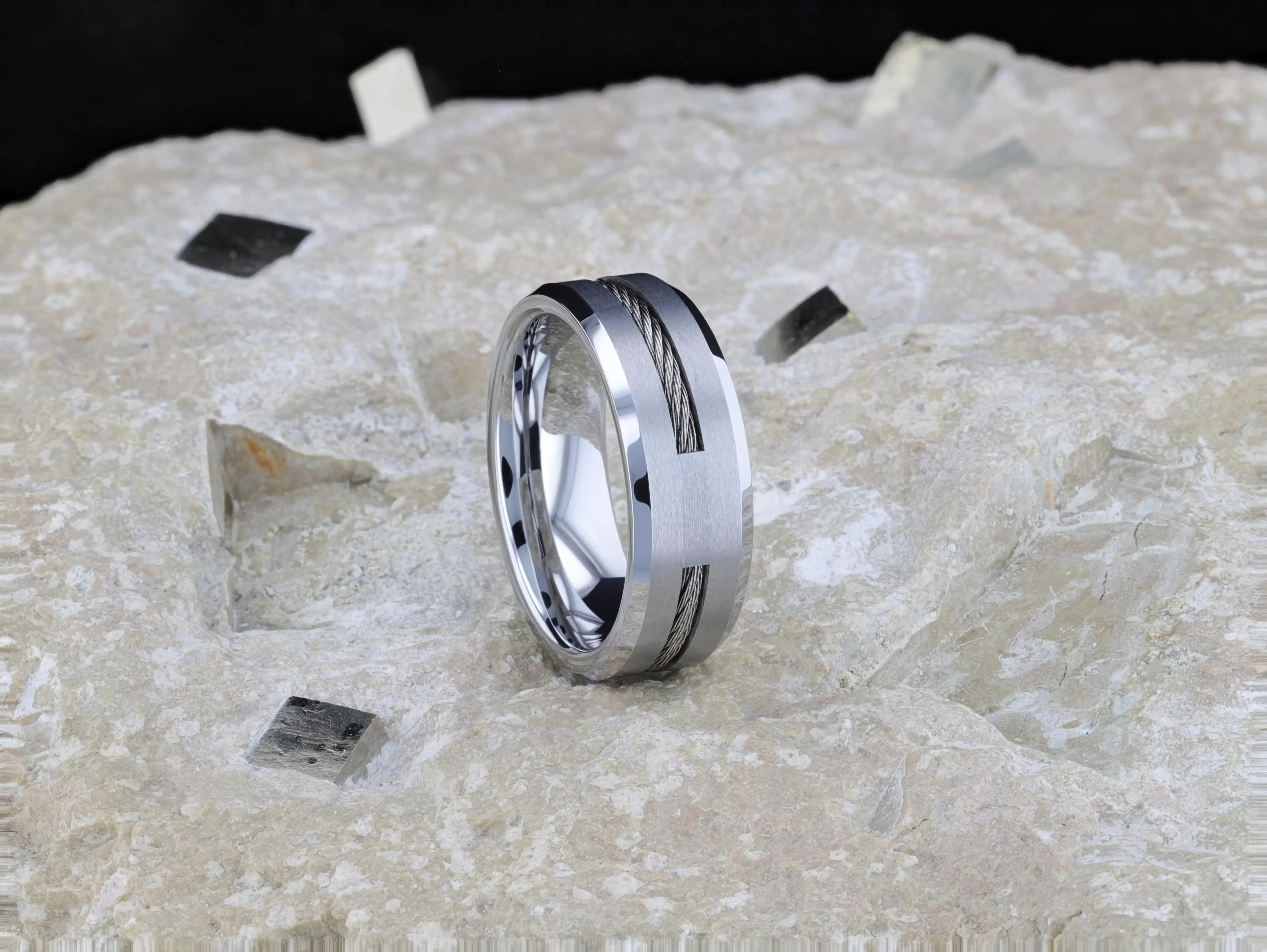 LANNISTER Men’s Tungsten Flat Wedding Band with Steel Wire Cable Inlay & Beveled Edges - 8mm - Image 9