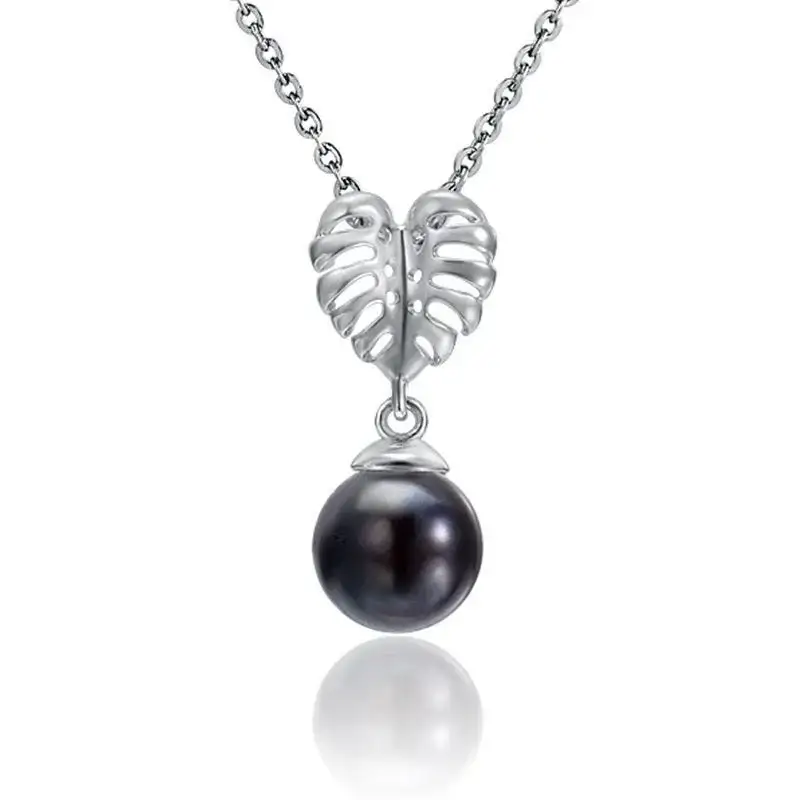 Monstera Pendant White Pearl