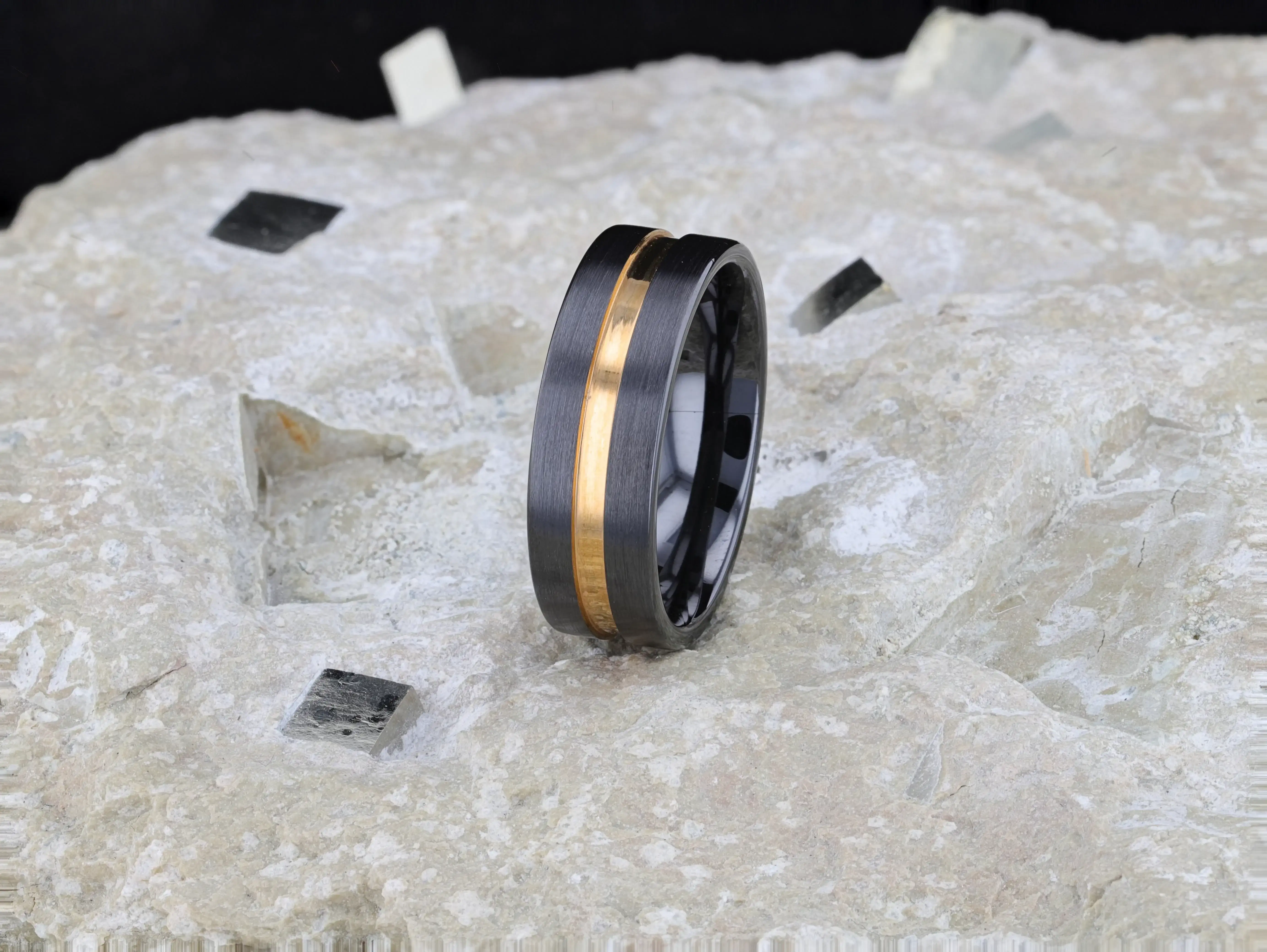 VIVALDI Black Ceramic Wedding Band With Yellow Gold Groove - 4mm - 8mm - Image 5