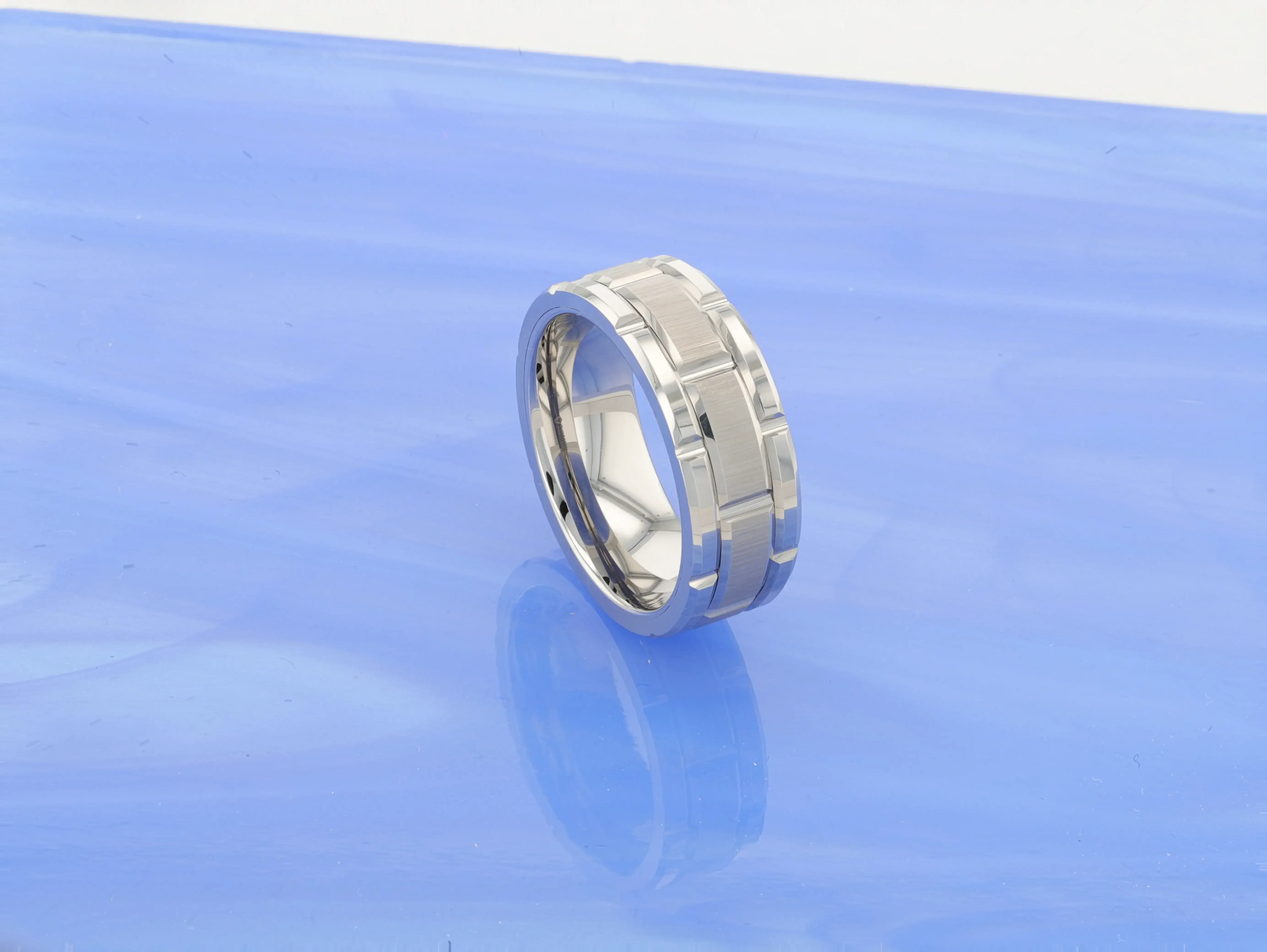 WARWICK Beveled Tungsten Carbide Wedding Band with Brush Finished Center and Alternating Grooves - 8mm - Image 9